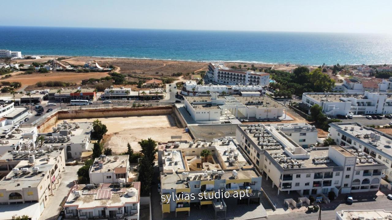 Sylvias Art Studio Apt أيا نابا المظهر الخارجي الصورة